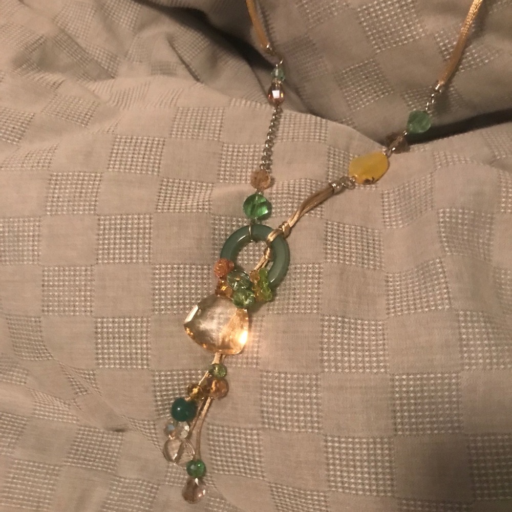 Cära necklace with beautiful shades of green